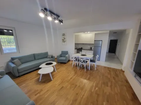 Izdavanje, jednosoban stan, 58m², Obala Đuraševića, Tivat - image 9