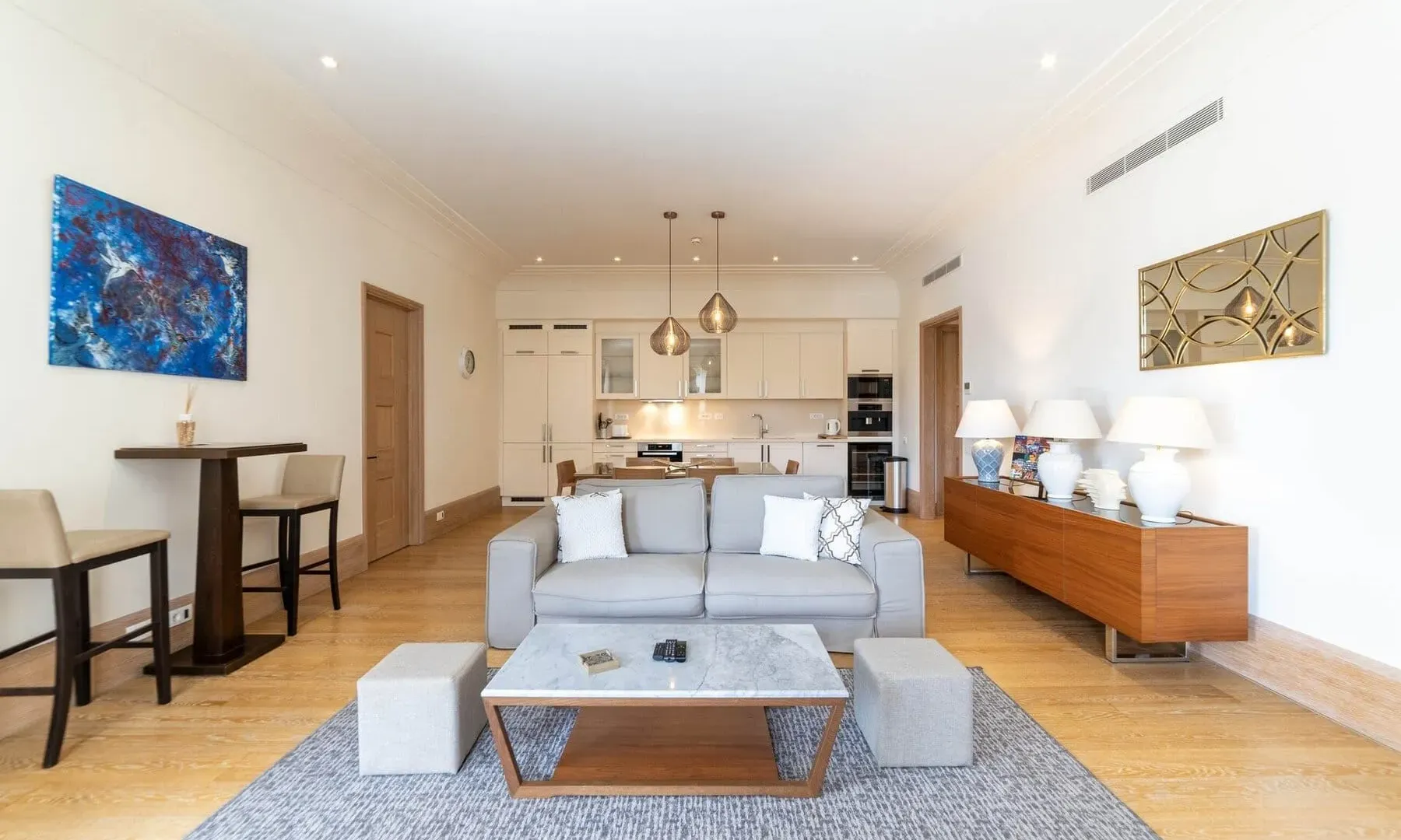 Izdavanje, dvosoban stan, 131m², Porto Montenegro, Tivat