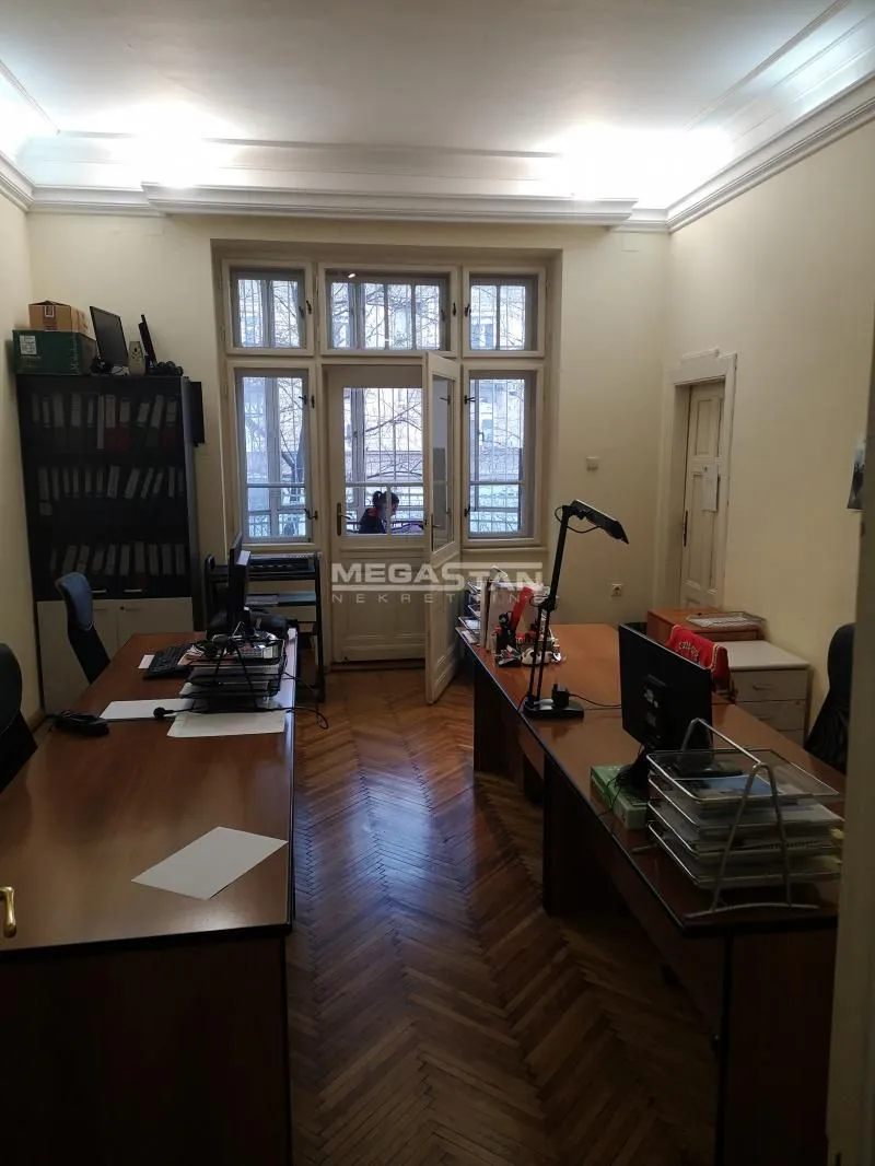 Izdavanje, poslovni prostor, 132m², Skadarlija, Beograd