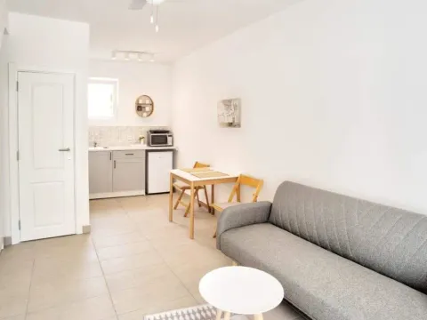 Sale, house, 200m², Herceg Novi, Crna Gora - image 1