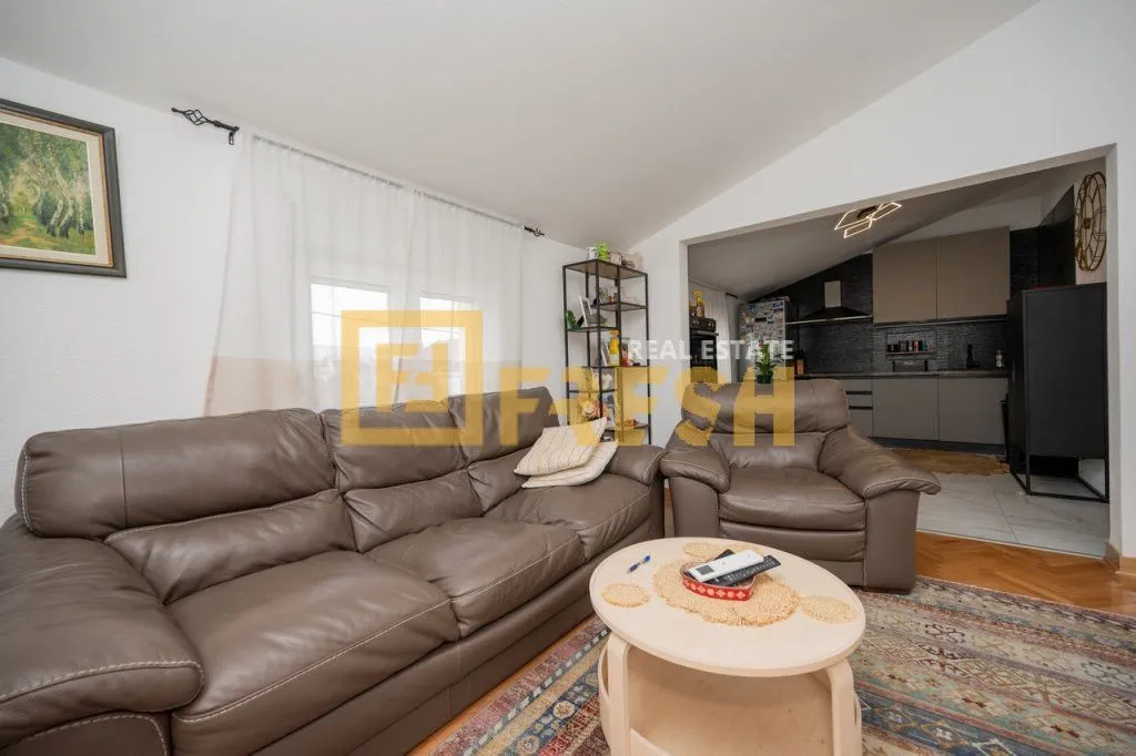 Sale, house, 180m², Dalmatinska ulica, Podgorica