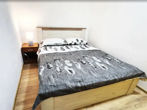 Rent, one bedroom apartment, 55m², Šušanj, Bar - image 12