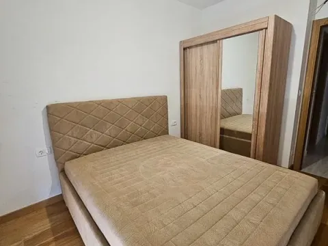 Izdavanje, jednosoban stan, 45m², New City, Podgorica - image 4