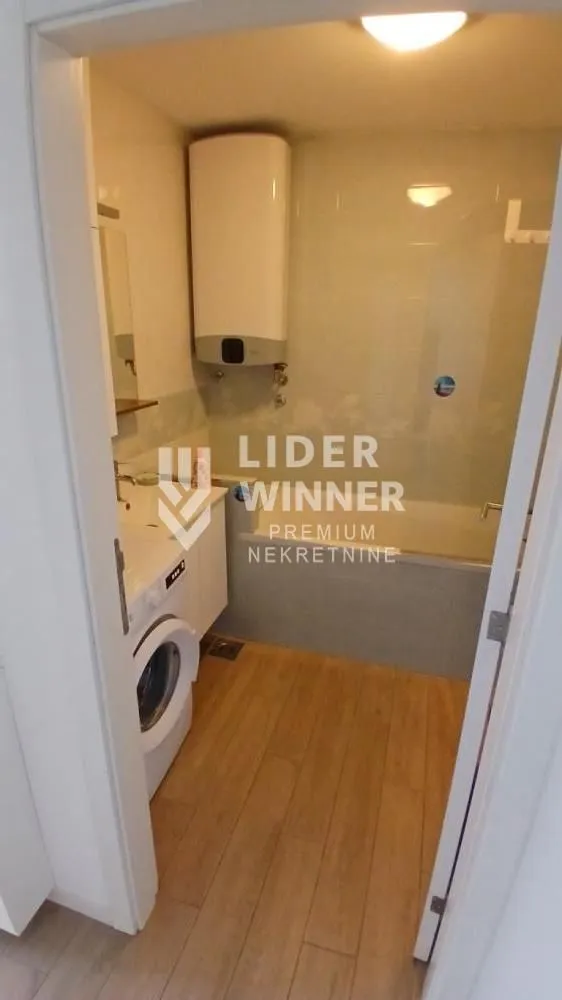 Izdavanje, trosoban stan, 78m², Novi Beograd Sve Podlokacije, Beograd