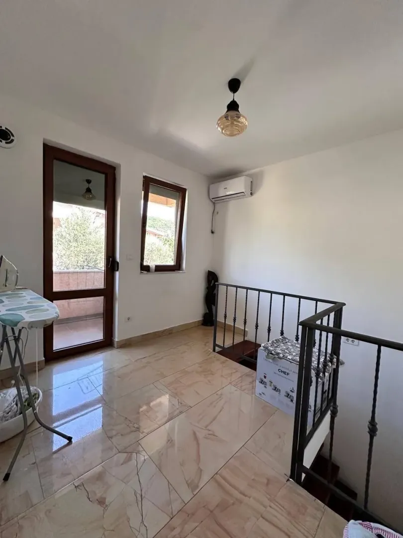 Sale, house, 165m², Bjeliši, Bar