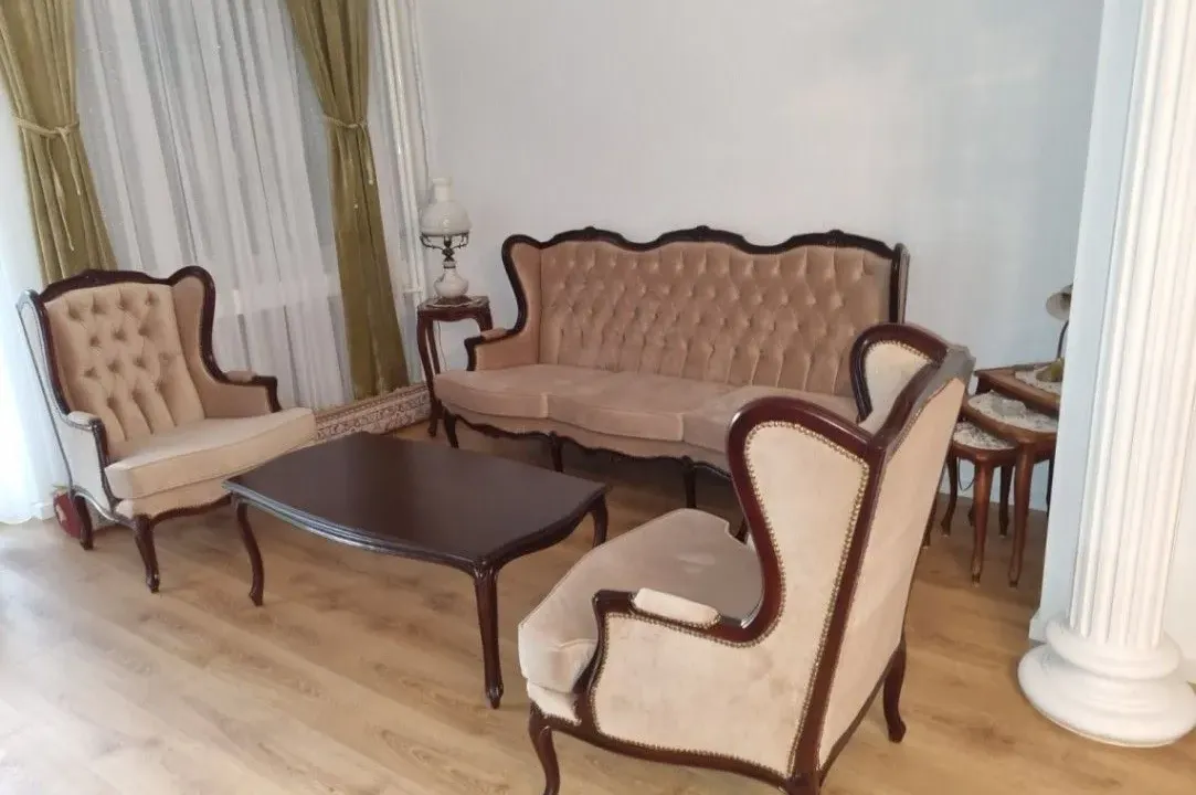 Izdavanje, poslovni prostor, 69m², Novi Beograd Blok 19, Novi Beograd Sve Podlokacije