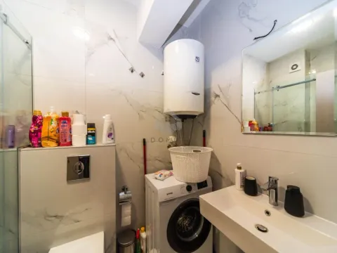 Rent, two bedroom apartment, 58m², Stara Varoš, Podgorica - image 10