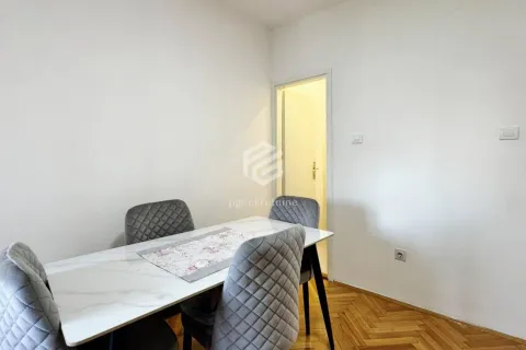 Izdavanje, dvosoban stan, 75m², Pobrežje, Podgorica - image 7
