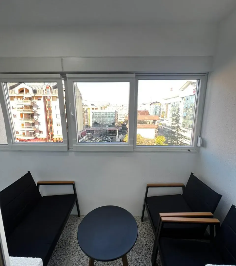 Izdavanje, trosoban stan, 102m², Preko Morače, Podgorica