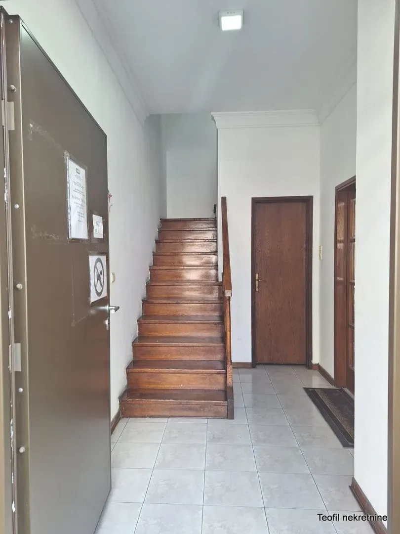 Rent, office space, 38m², Zemun Sve Podlokacije, Beograd