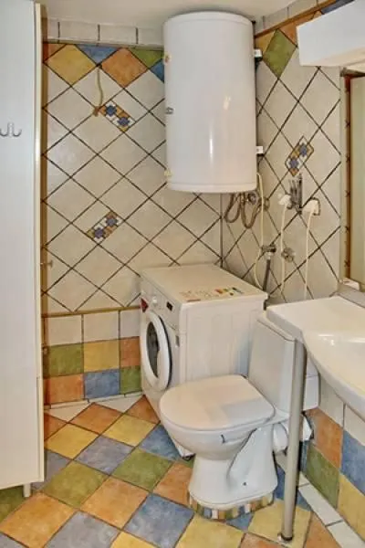 Izdavanje, četvorosoban stan, 91m², Profesorska Kolonija, Palilula Sve Podlokacije