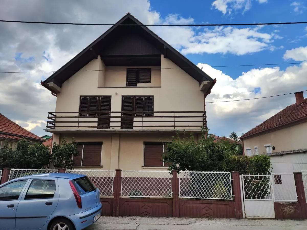 Prodaja, kuća, 300m², Pivara, Jagodina