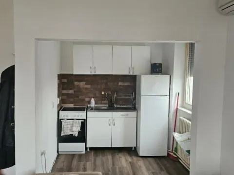 Izdavanje, garsonjera, 25m², Satelit, Novi Sad Sve Podlokacije - image 3