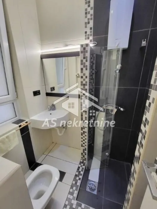 Izdavanje, dvosoban stan, 45m², Stari Grad, Beograd