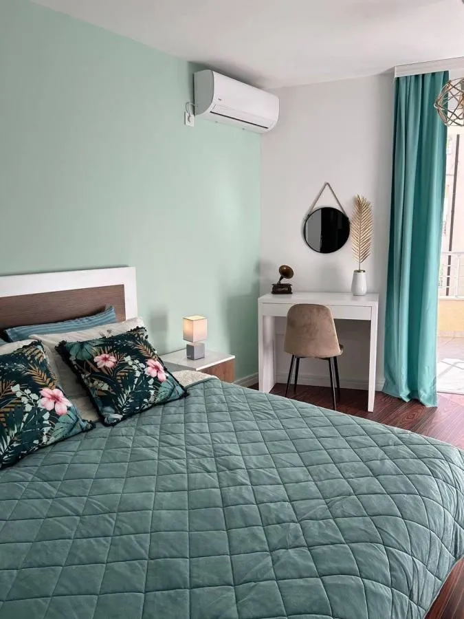 Sale, two bedroom apartment, 105m², Petrovac, Budva