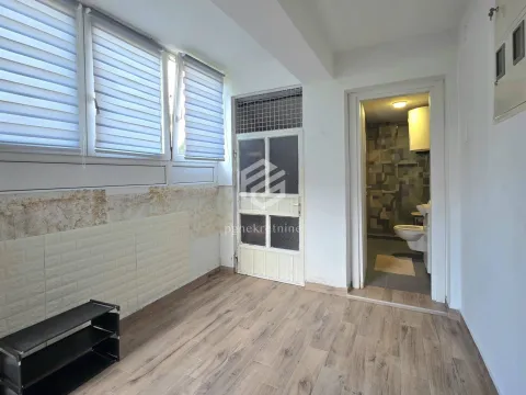 Rent, one bedroom apartment, 55m², Momišići, Podgorica - image 10