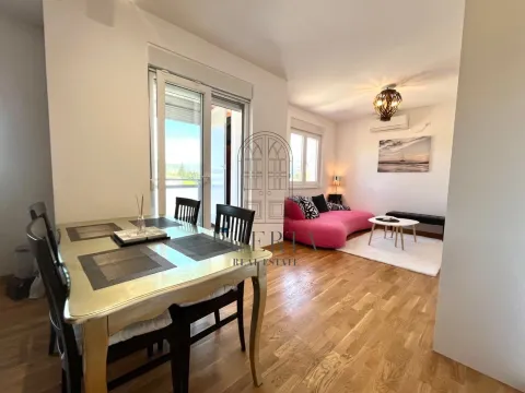 Rent, one bedroom apartment, 49m², City Kej, Podgorica - image 4