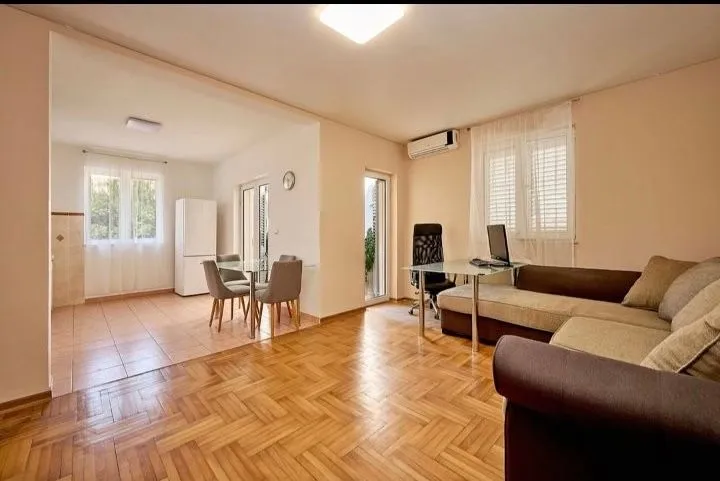 Sale, two bedroom apartment, 62m², Centar, Budva