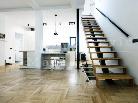 Prodaja, kuća, 204m², Stari Grad, Beograd - image 9