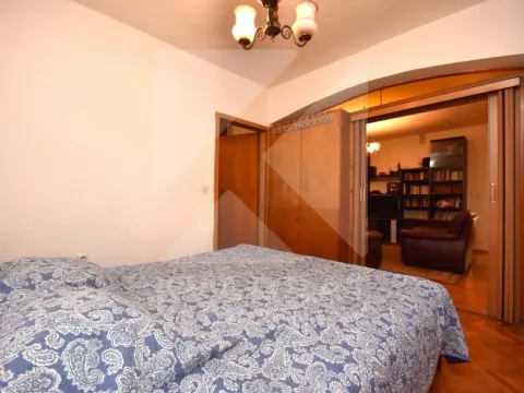 Rent, house, 230m², Zagorič, Podgorica - image 11