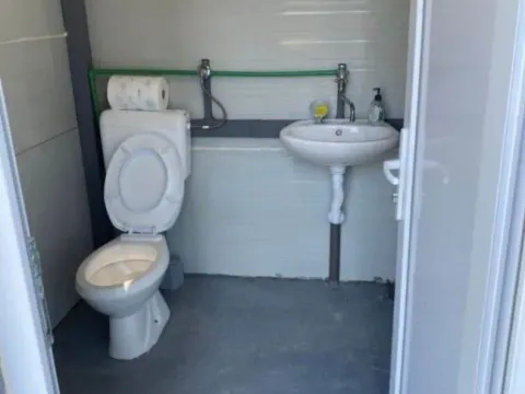 Izdavanje, poslovni prostor, 100m², Zelenika, Podgorica - image 4