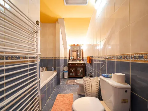 Sale, three bedroom apartment, 124m², Budva, Crna Gora - image 23