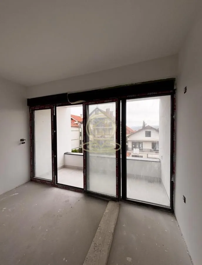 Prodaja, dvosoban stan, 60m², Palilula, Niš