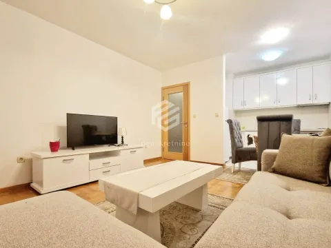 Izdavanje, jednosoban stan, 43m², Stari Aerodrom, Podgorica - image 4