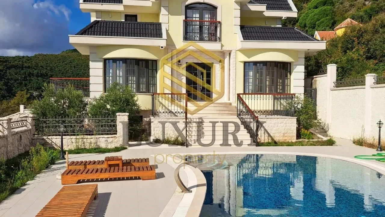 Rent, house, 400m², Markovići, Budva
