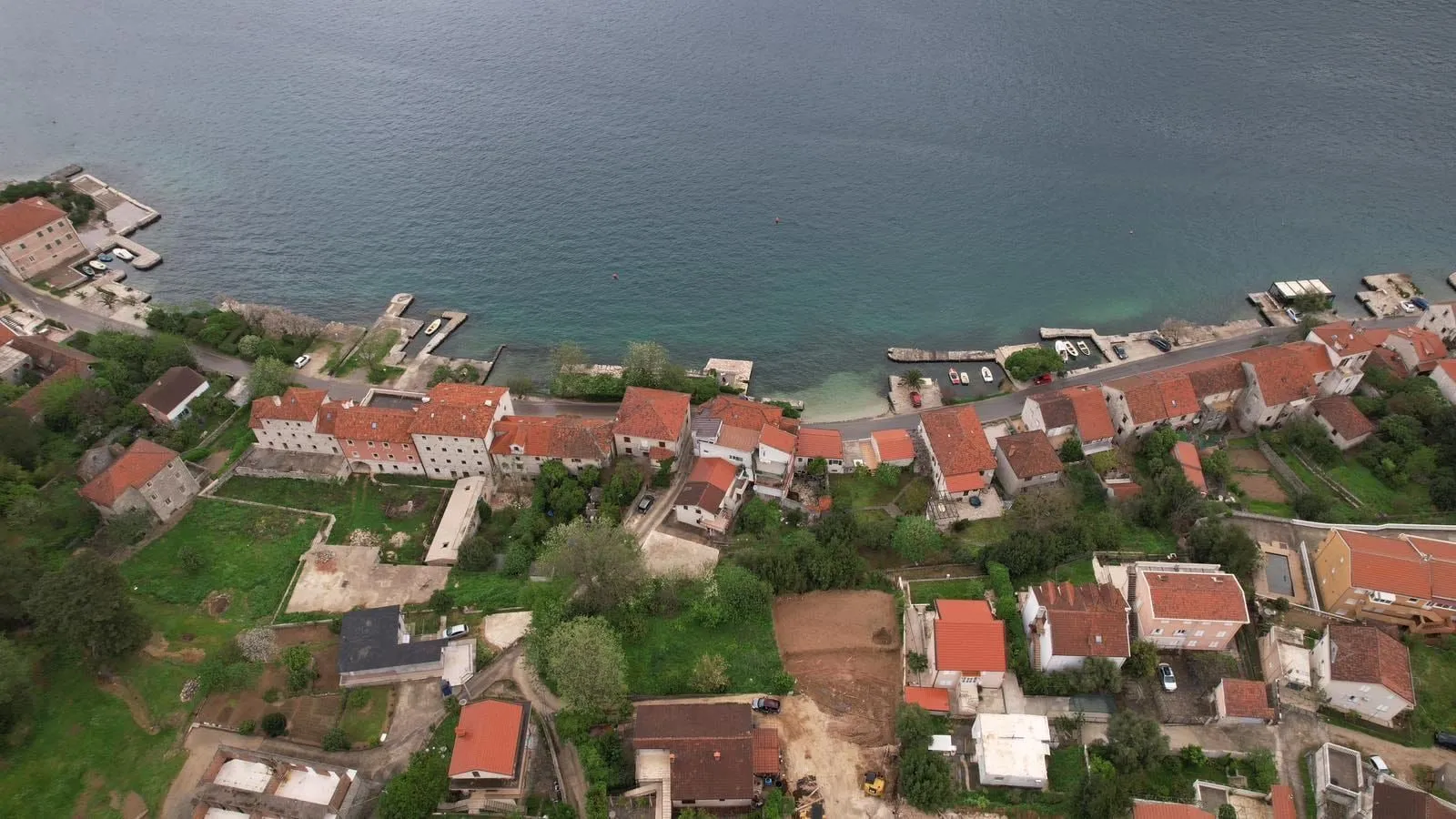 Prodaja, plac, 585m², Prčanj, Kotor