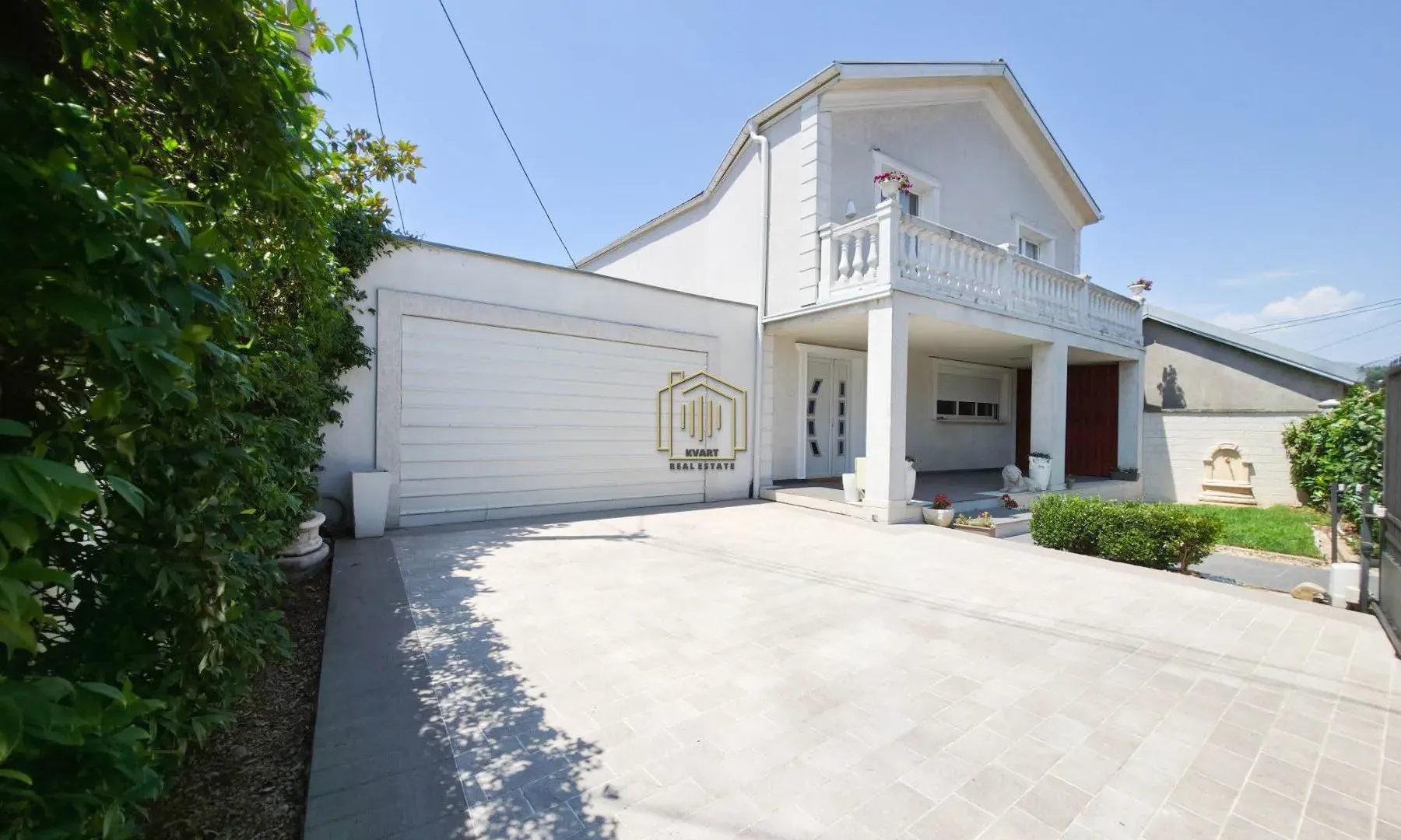 Izdavanje, kuća, 215m², Drac, Podgorica