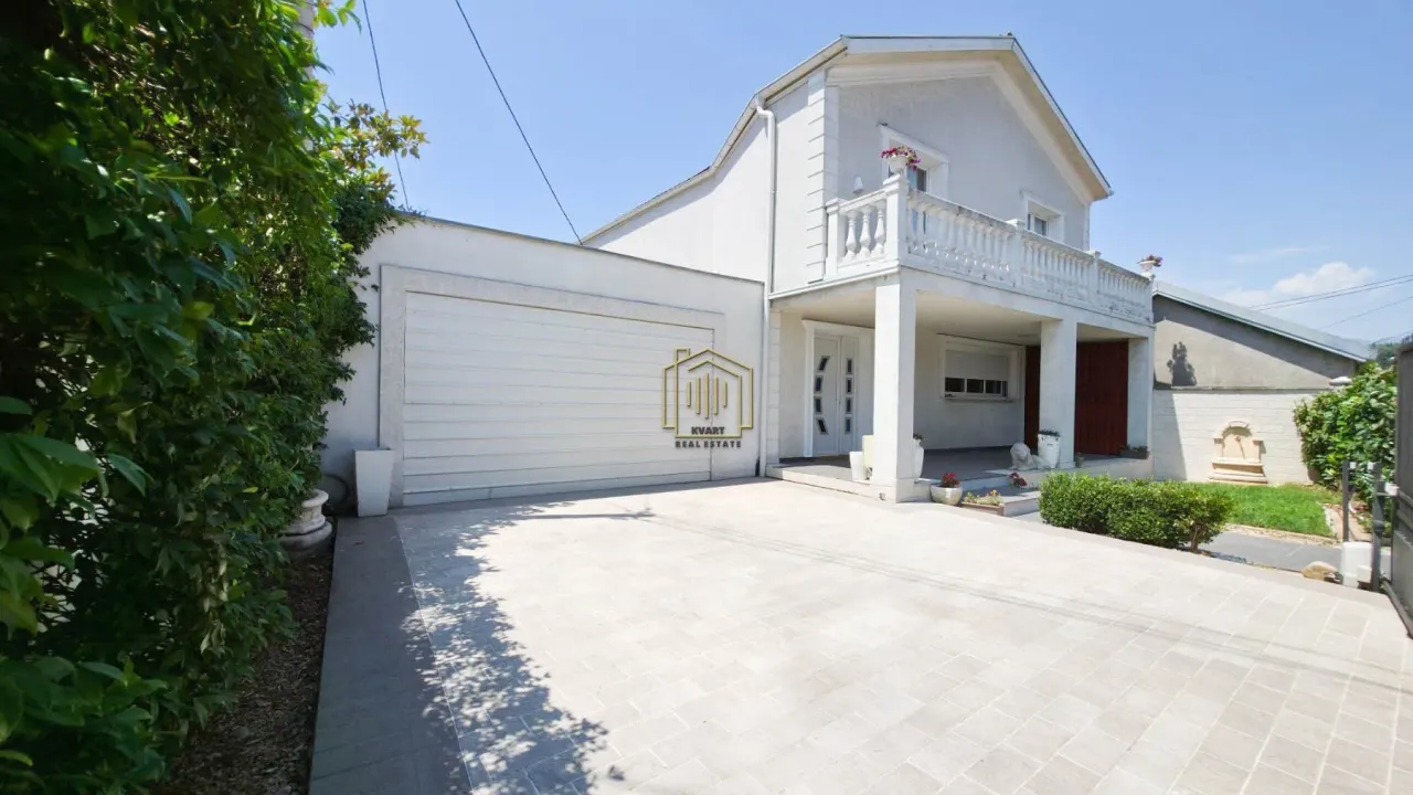 Rent, house, 215m², Drac, Podgorica