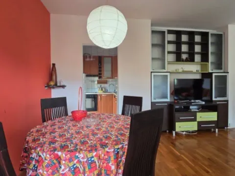 Izdavanje, jednosoban stan, 54m², Zagorič, Podgorica