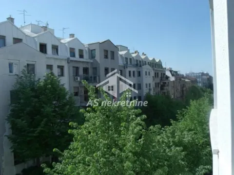 Izdavanje, trosoban stan, 89m², Stari Grad, Beograd - image 18