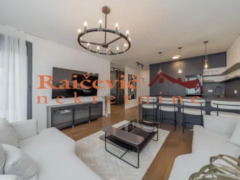 Prodaja, trosoban stan, 82m², Novi Beograd Sve Podlokacije, Beograd - image 1