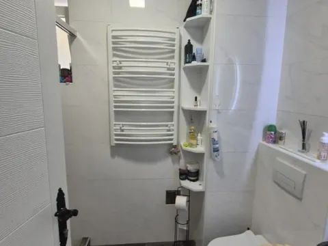 Izdavanje, četvorosoban stan, 100m², Autokomanda, Voždovac Sve Podlokacije - image 9