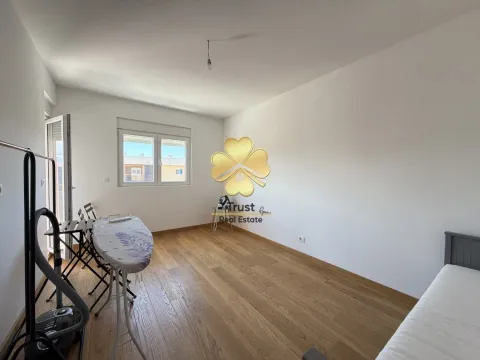 Izdavanje, dvosoban stan, 75m², City Kvart, Podgorica - image 12