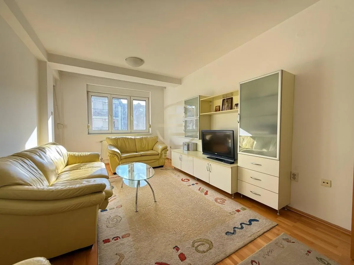 Prodaja, trosoban stan, 63m², Grbavica, Novi Sad Sve Podlokacije