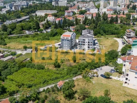 Prodaja, dvosoban stan, 70m², Centar, Podgorica - image 3