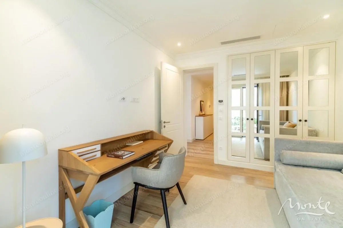 Prodaja, dvosoban stan, 105m², Luštica Bay, Tivat