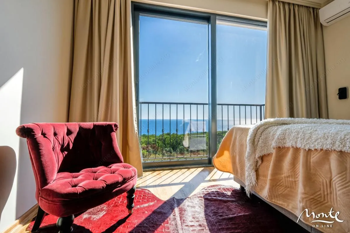 Sale, house, 220m², Reževići, Budva