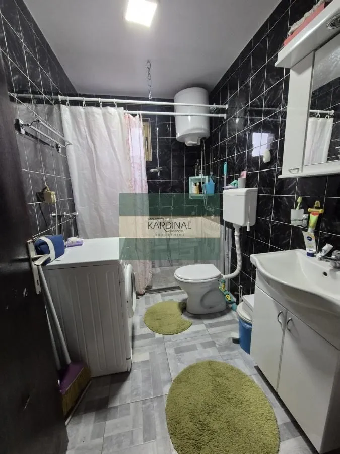 Prodaja, kuća, 300m², Tonja, Ćuprija