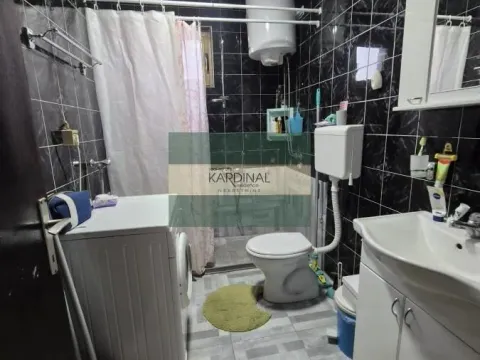 Prodaja, kuća, 300m², Tonja, Ćuprija - image 20