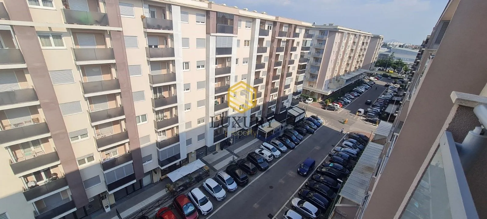 Izdavanje, garsonjera, 33m², City Kvart, Podgorica