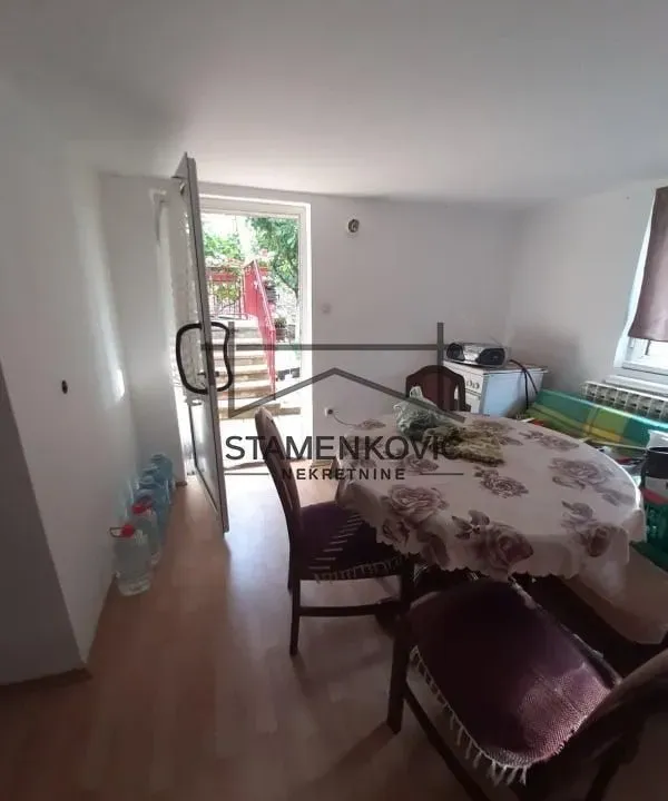 Prodaja, kuća, 220m², Sremska Kamenica, Petrovaradin