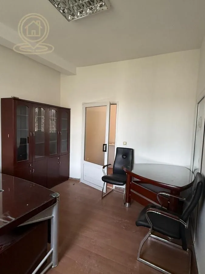 Rent, office space, 90m², Savski Venac, Beograd