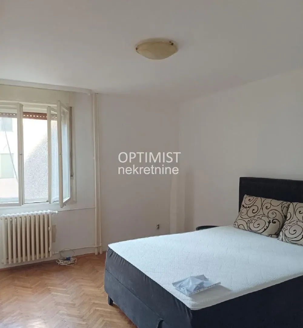 Prodaja, jednosoban stan, 38m², Vračar Sve Podlokacije, Beograd