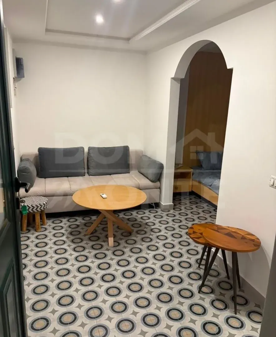 Izdavanje, garsonjera, 20m², Tivat, Crna Gora