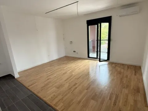 Sale, three bedroom apartment, 90m², Zagorič, Podgorica - image 3