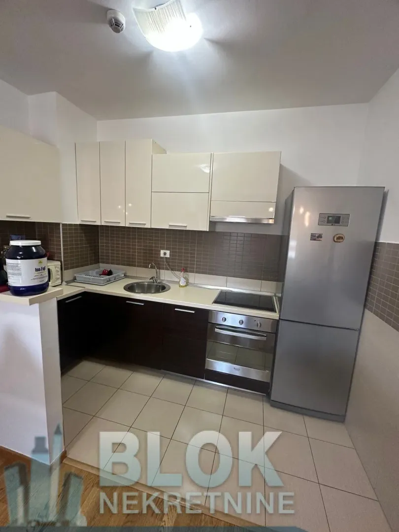 Izdavanje, jednosoban stan, 51m², City Kvart, Podgorica